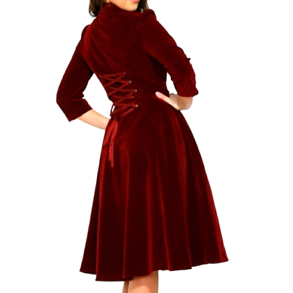 Hearts & Roses Dresses & Skirts - ⚠️ See description: Corset-back velvet dress